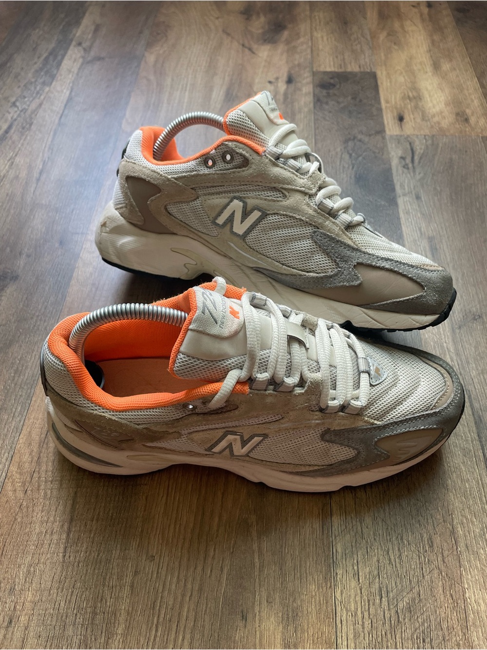 New Balance 725vl ML725UD Lace-Up Mesh Sneakers Sea Salt/HotMango